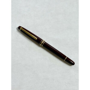 Vintage Montblanc Meisterstuck Burgandy Ball Point Pen